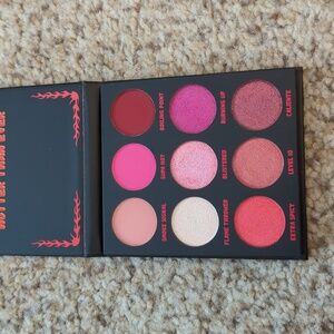 BH Cosmetics Ghost Pepper